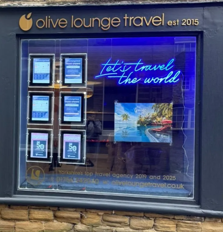 Olive Lounge Travel logo