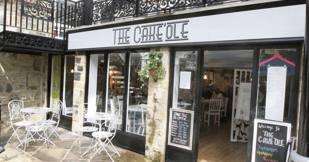 The Cake'Ole logo