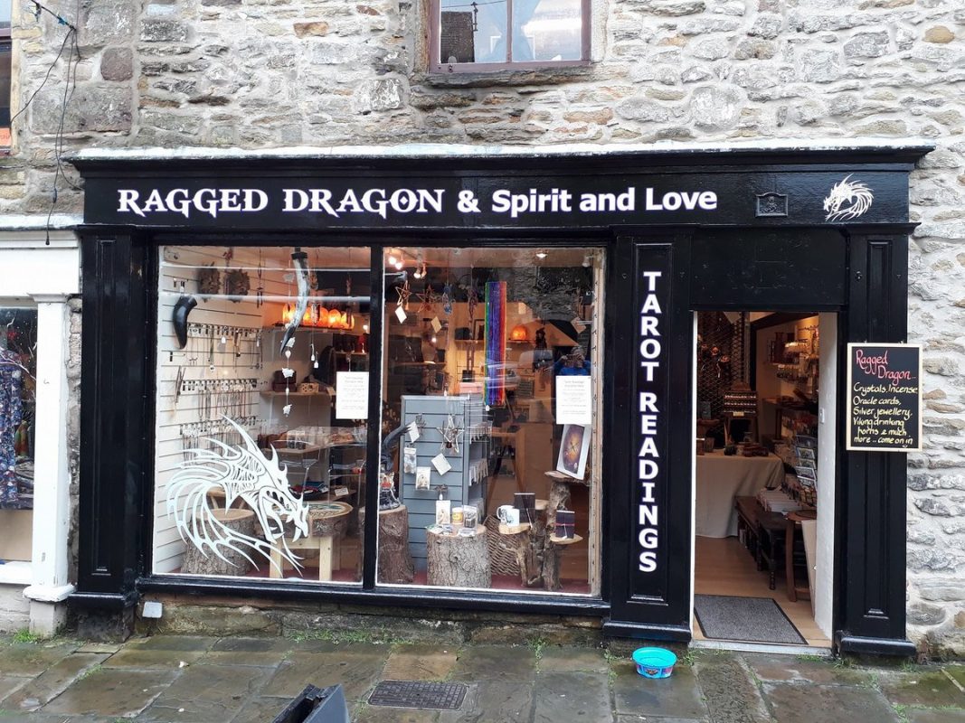 Ragged Dragon logo
